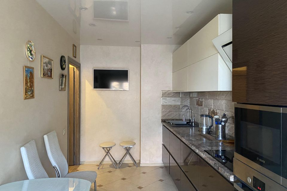 Продаётся 2-комнатная квартира, 58.3 м²