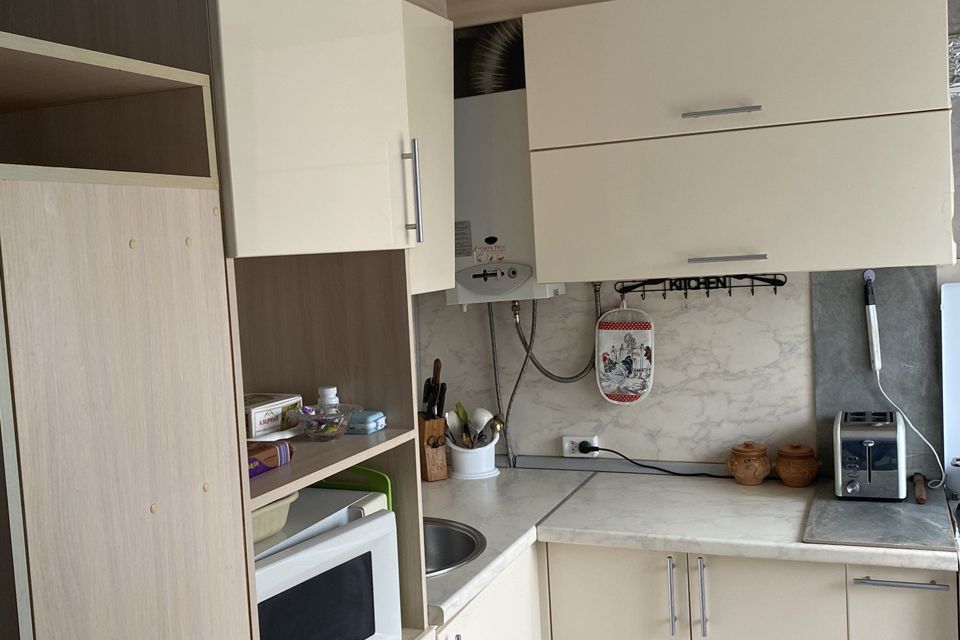 Продаётся 3-комнатная квартира, 42 м²