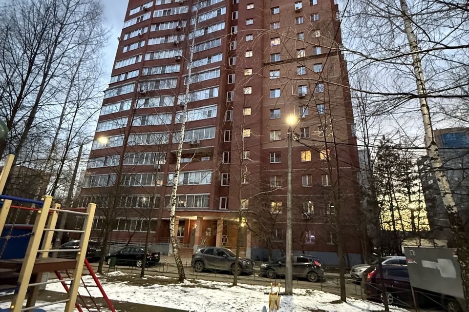 Продаётся 2-комнатная квартира, 63.6 м²
