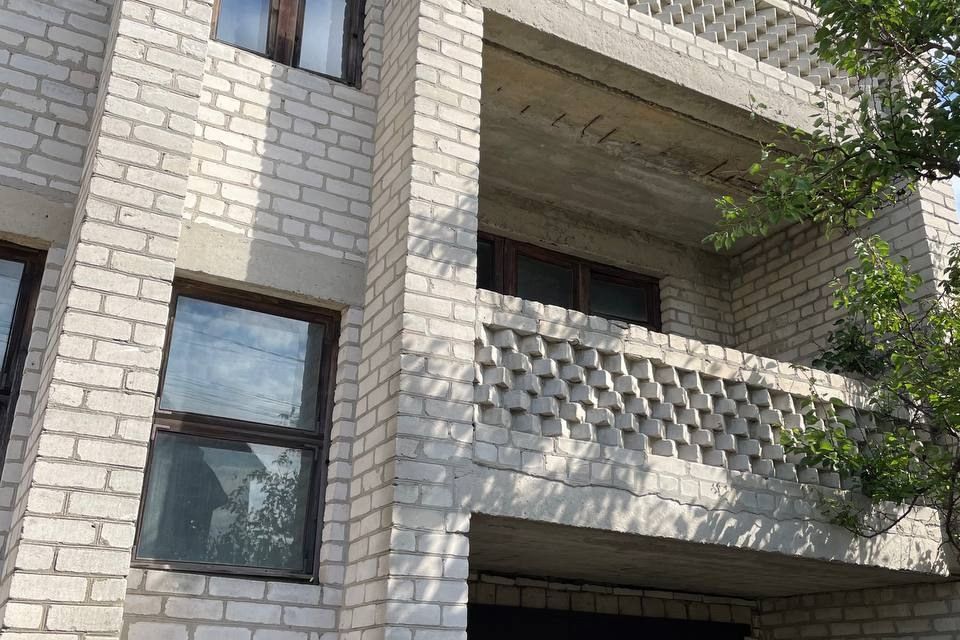 Продаётся 3-этажный дом, 100 м²