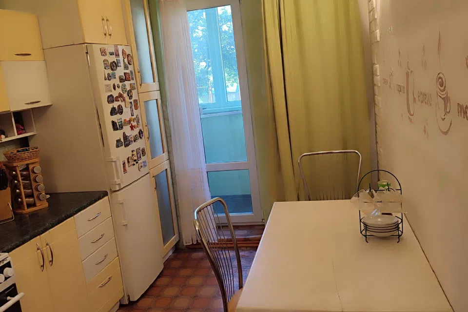 Продаётся 4-комнатная квартира, 84.1 м²