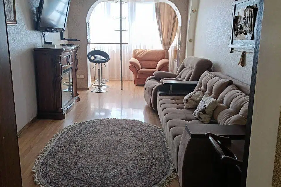 Продаётся 3-комнатная квартира, 70 м²