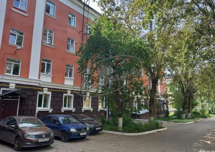 Продаётся 2-комнатная квартира, 56.5 м²