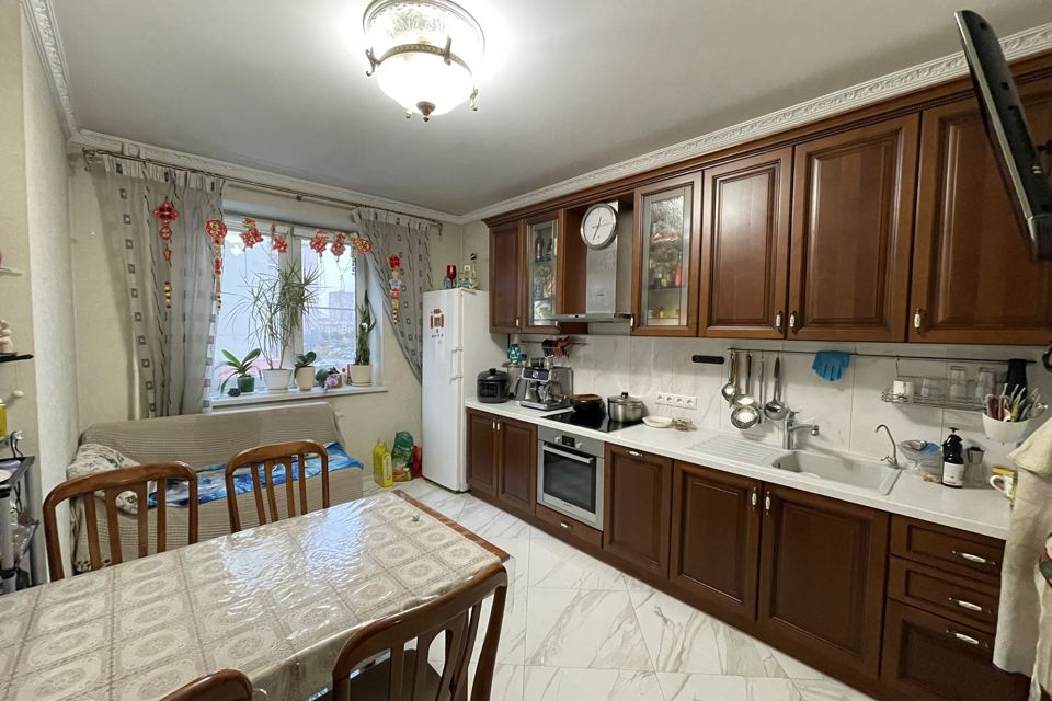 Продаётся 3-комнатная квартира, 82.7 м²