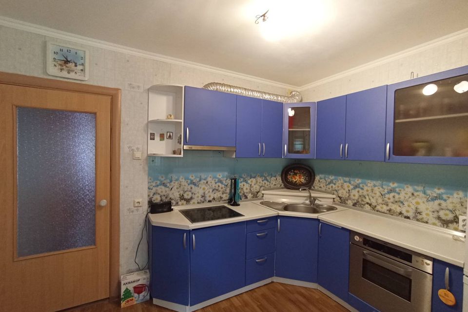 Продаётся 2-комнатная квартира, 56.8 м²