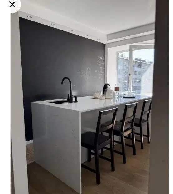 Продаётся 4-комнатная квартира, 96 м²