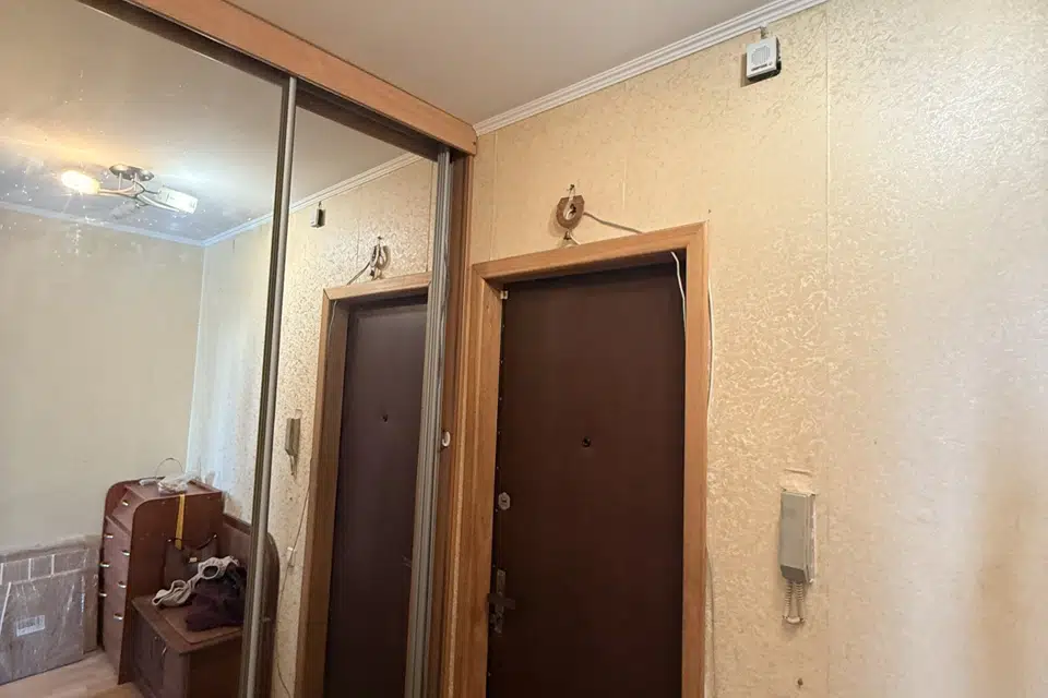 Продаётся 1-комнатная квартира, 37.7 м²