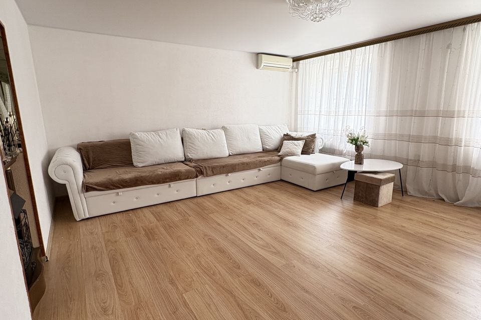 Продаётся 3-комнатная квартира, 72 м²