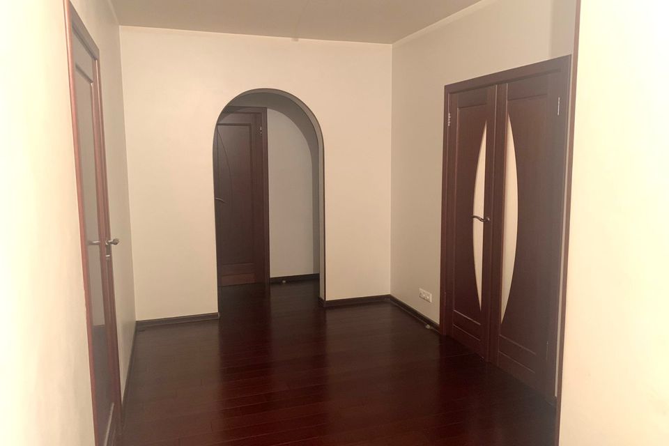 Продаётся 4-комнатная квартира, 104.2 м²