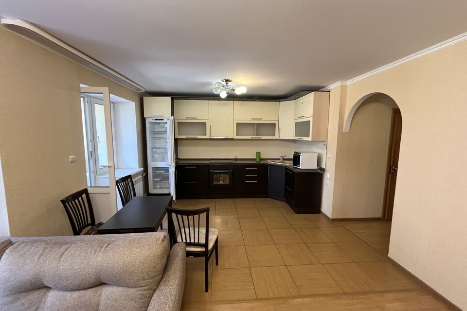 Продаётся 2-комнатная квартира, 56.5 м²