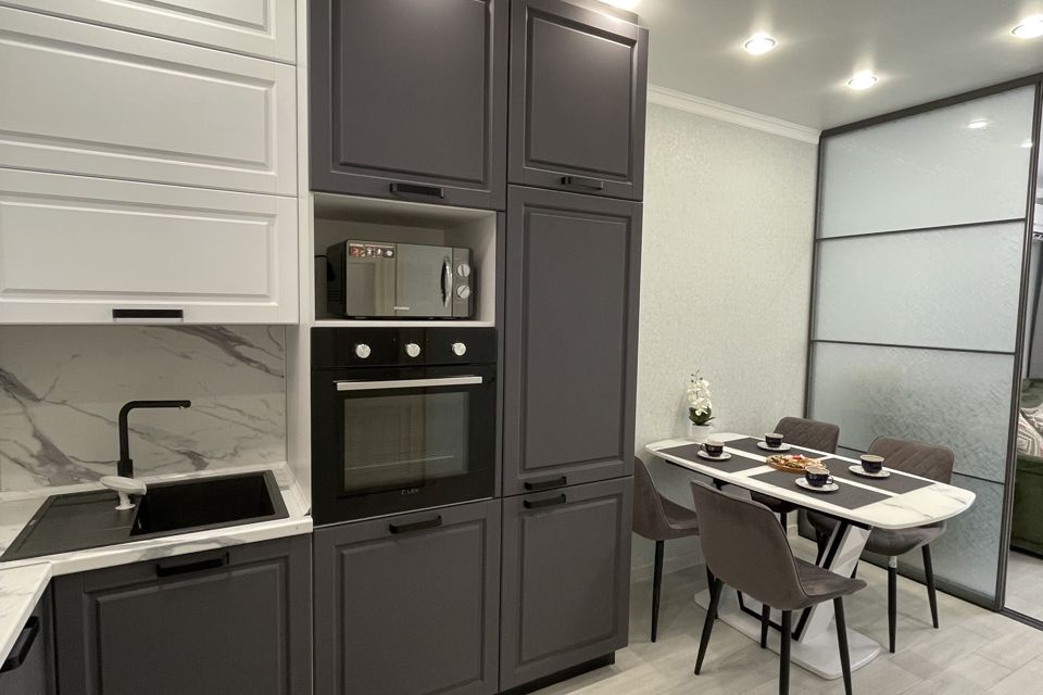 Продаётся 2-комнатная квартира, 57 м²
