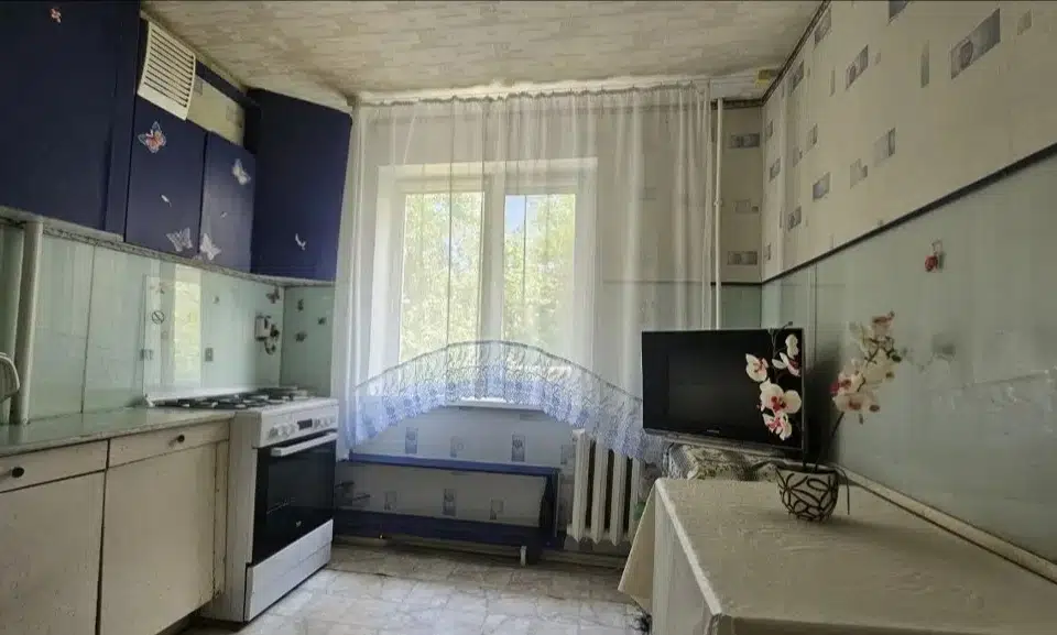 Продаётся 3-комнатная квартира, 57.4 м²