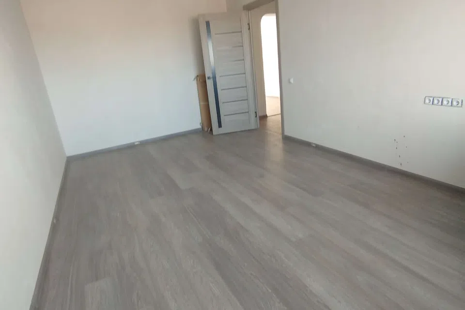 Продаётся 3-комнатная квартира, 63.5 м²