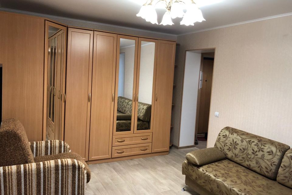 Сдаётся 1-комнатная квартира, 35 м²