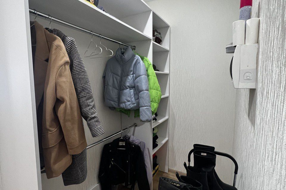 Продаётся 1-комнатная квартира, 37.1 м²