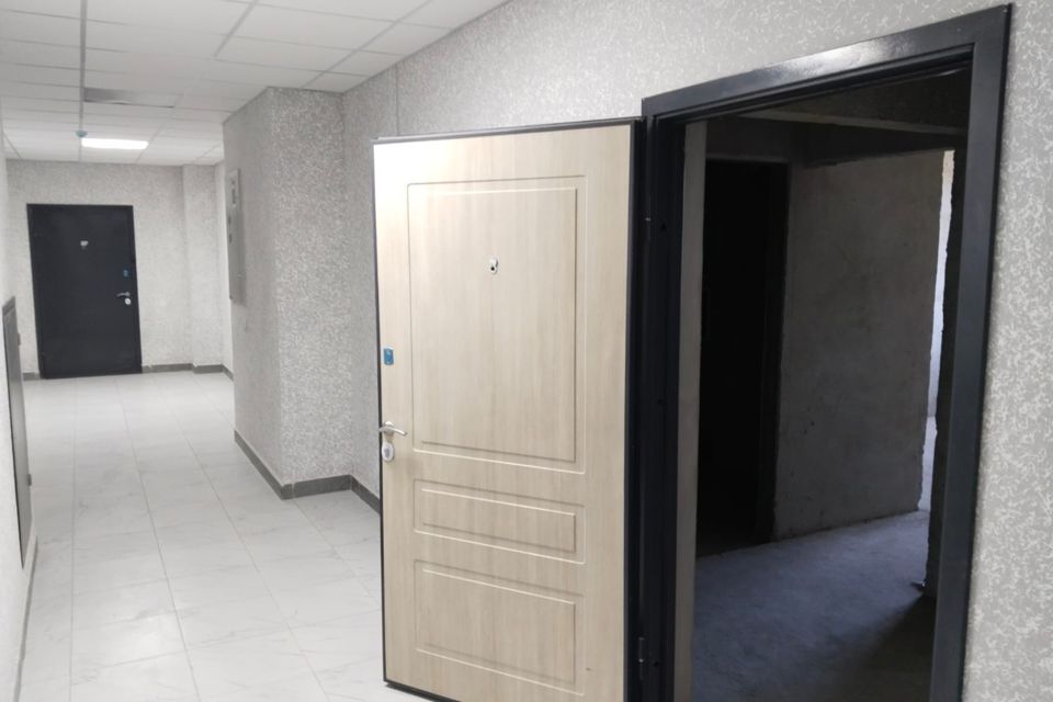 Продаётся 1-комнатная квартира, 43 м²