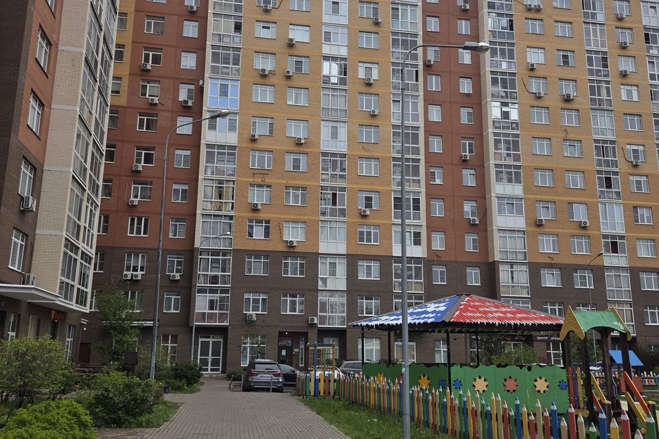 Продаётся 3-комнатная квартира, 81.5 м²