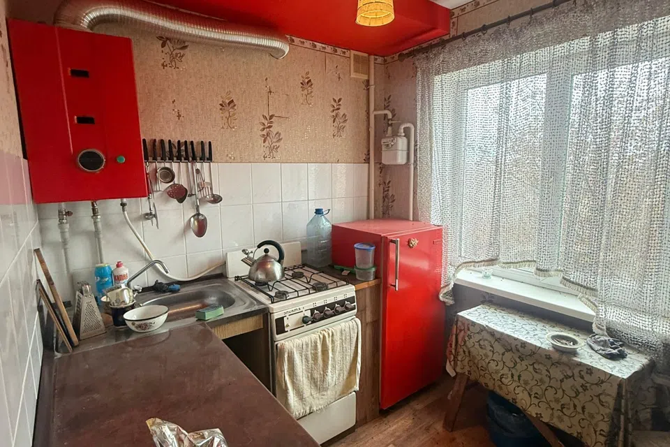 Продаётся 3-комнатная квартира, 61.4 м²