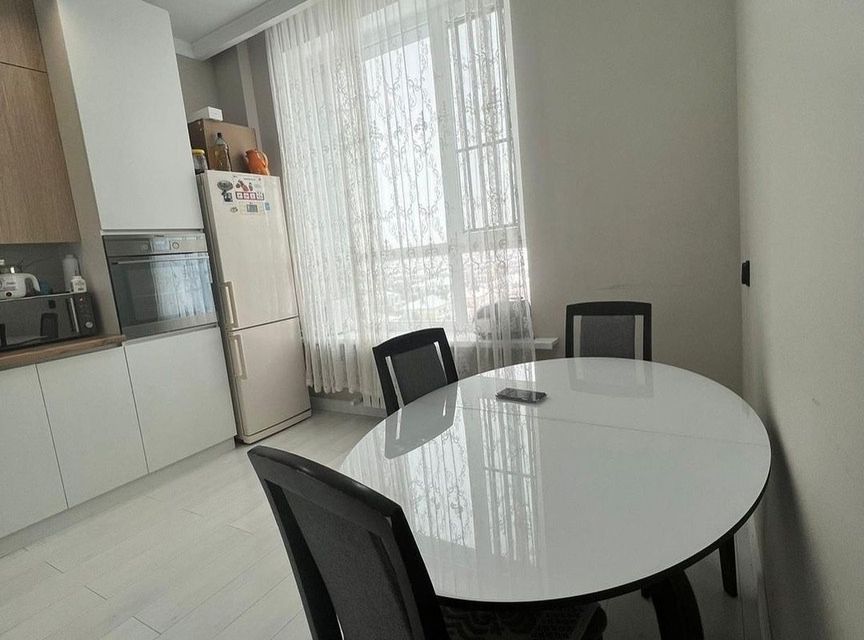 Продаётся 2-комнатная квартира, 53.7 м²