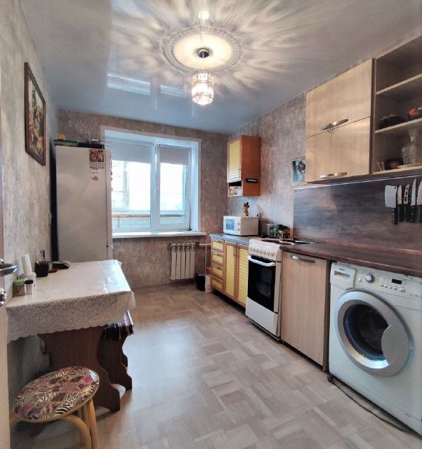 Продаётся 3-комнатная квартира, 62.3 м²
