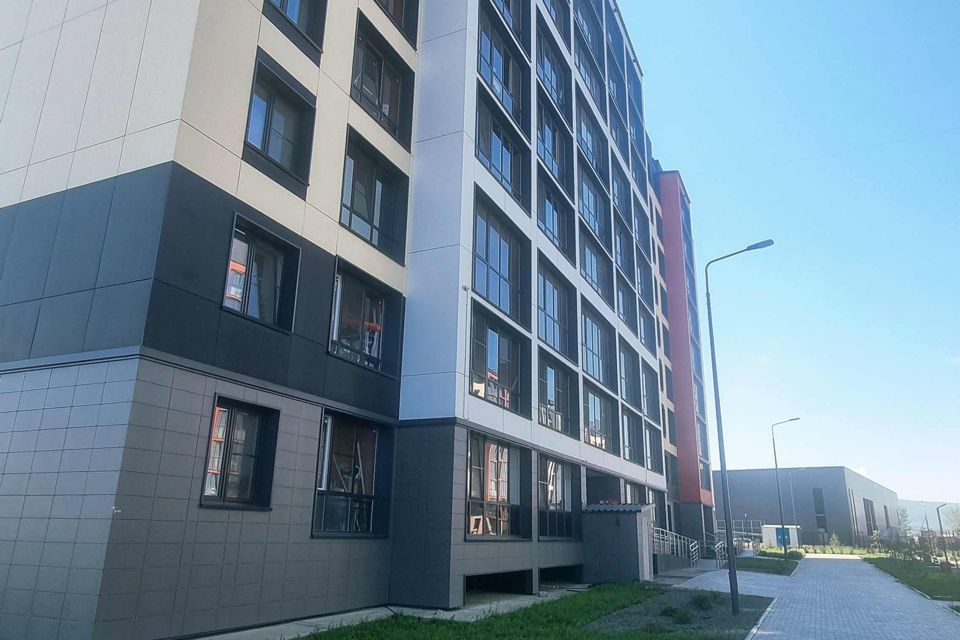 Продаётся 1-комнатная квартира, 42.2 м²