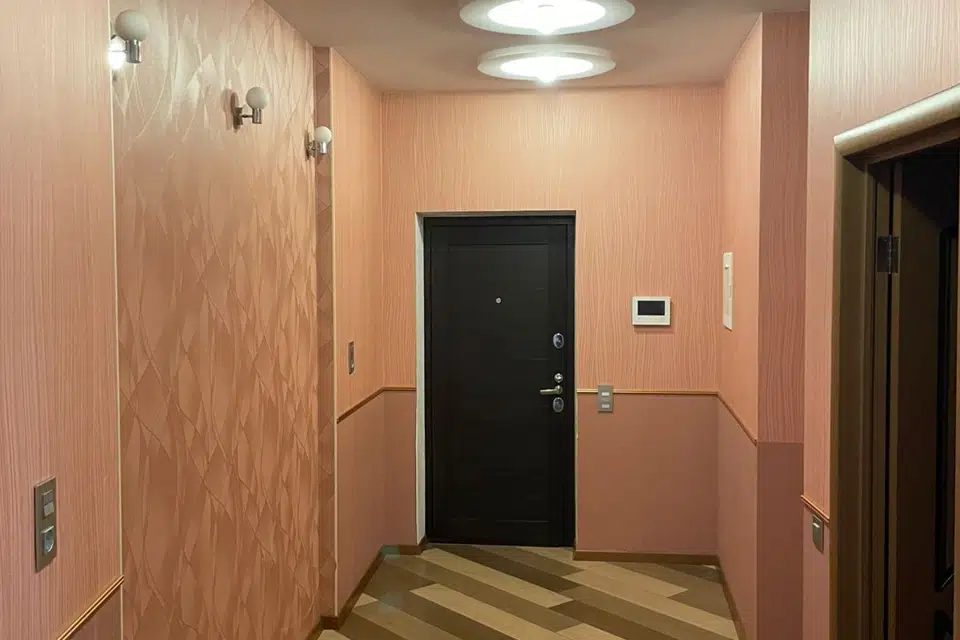 Продаётся 3-комнатная квартира, 100.1 м²