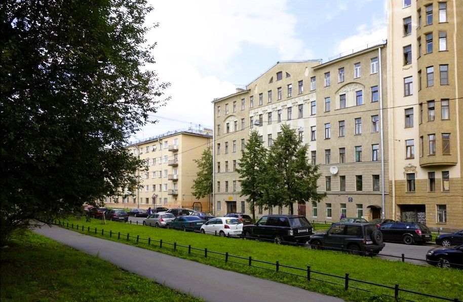Продаётся 4-комнатная квартира, 93.2 м²