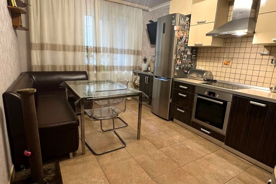 Продаётся 2-комнатная квартира, 59.9 м²