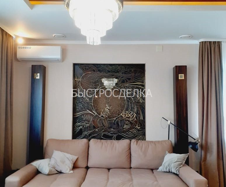 Продаётся 2-комнатная квартира, 108.6 м²