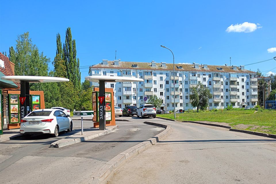 Продаётся 3-комнатная квартира, 56.6 м²
