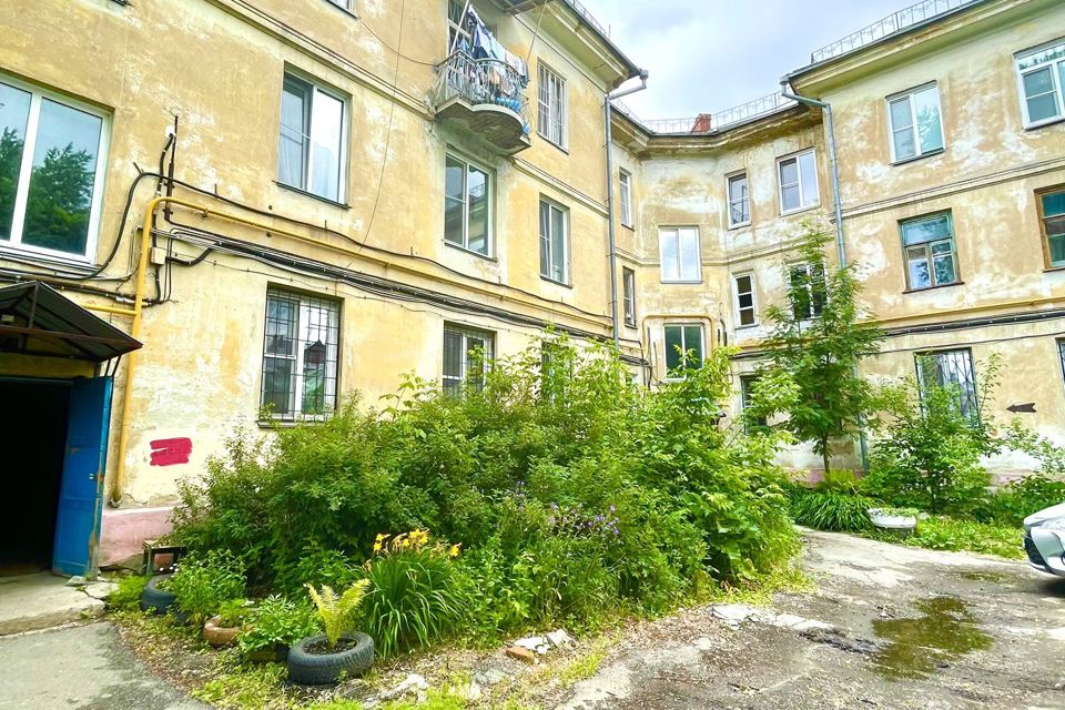 Продаётся 3-комнатная квартира, 63.6 м²