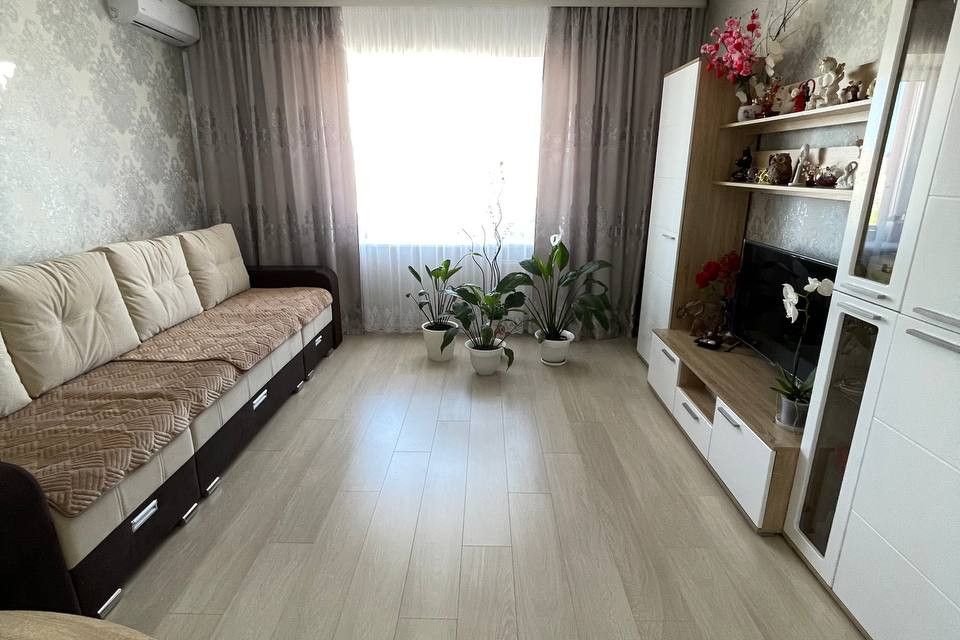 Продаётся 1-комнатная квартира, 37.2 м²