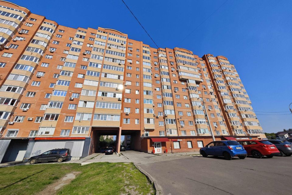 Продаётся 1-комнатная квартира, 42 м²