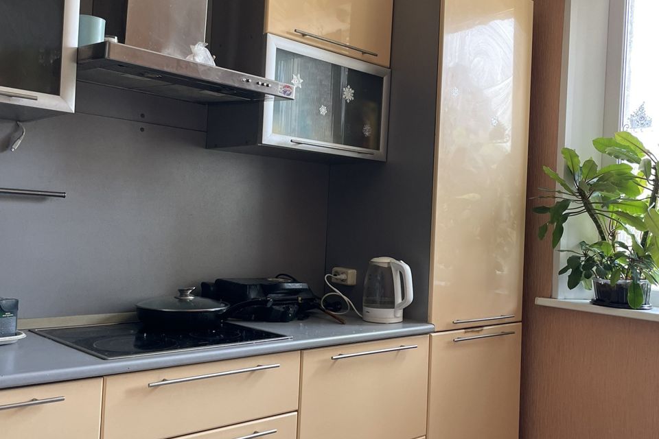 Продаётся 2-комнатная квартира, 57 м²