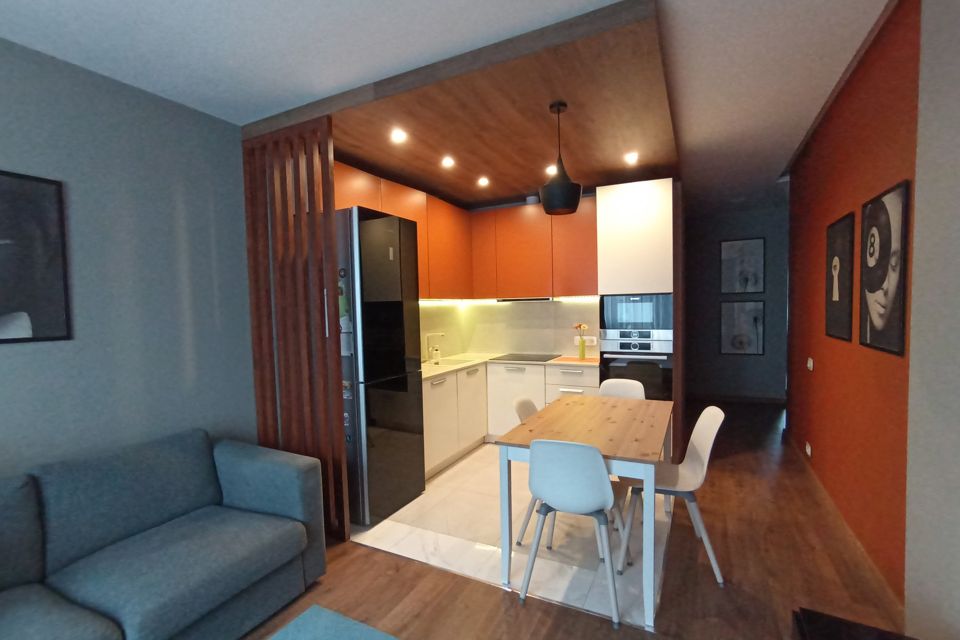 Продаётся 2-комнатная квартира, 70.7 м²