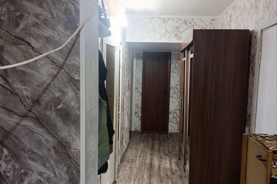 Продаётся 4-комнатная квартира, 80 м²