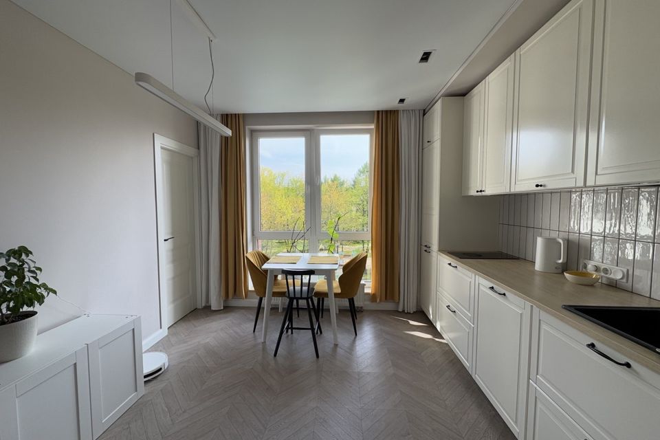 Продаётся 1-комнатная квартира, 35.8 м²
