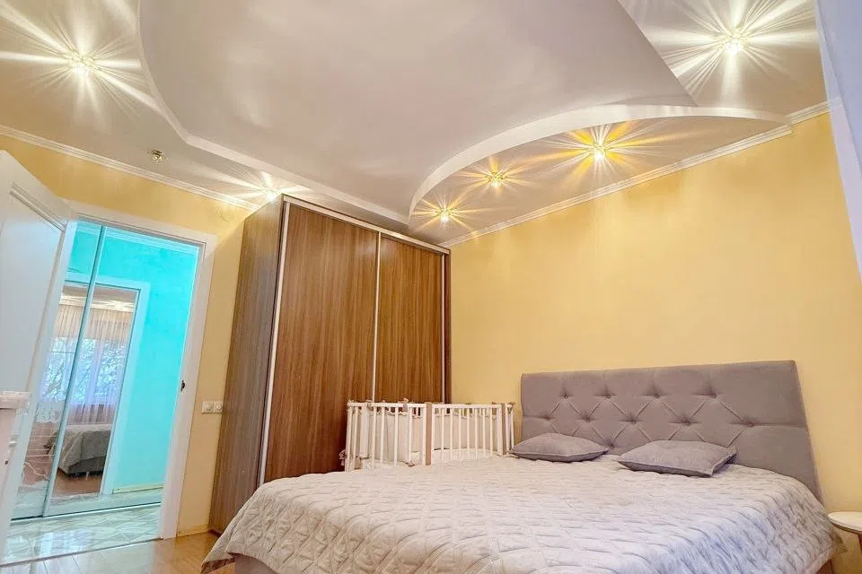 Продаётся 2-комнатная квартира, 54.8 м²