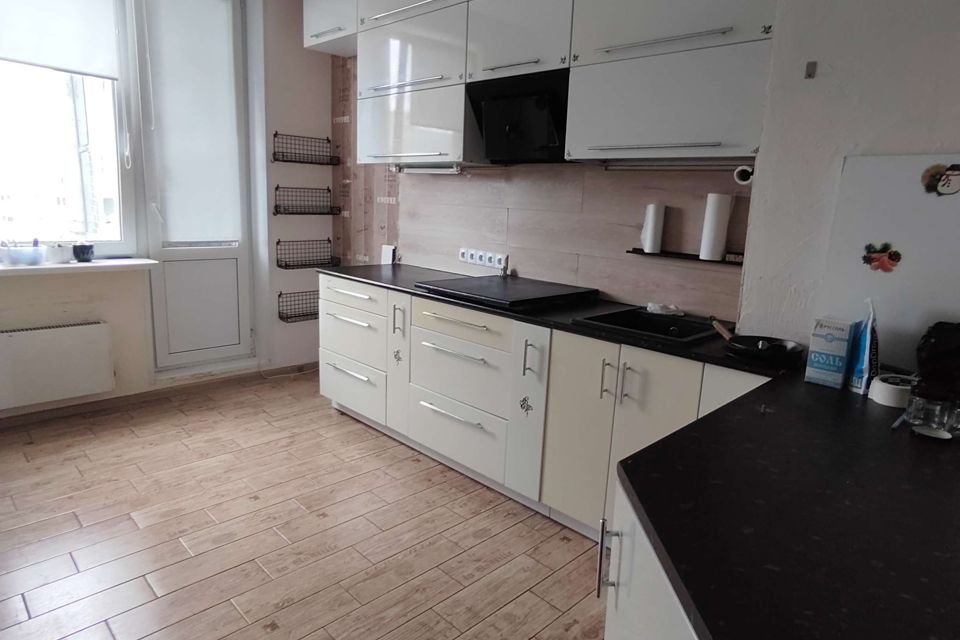 Продаётся 2-комнатная квартира, 55.6 м²