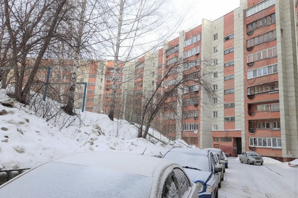 Продаётся 2-комнатная квартира, 49 м²
