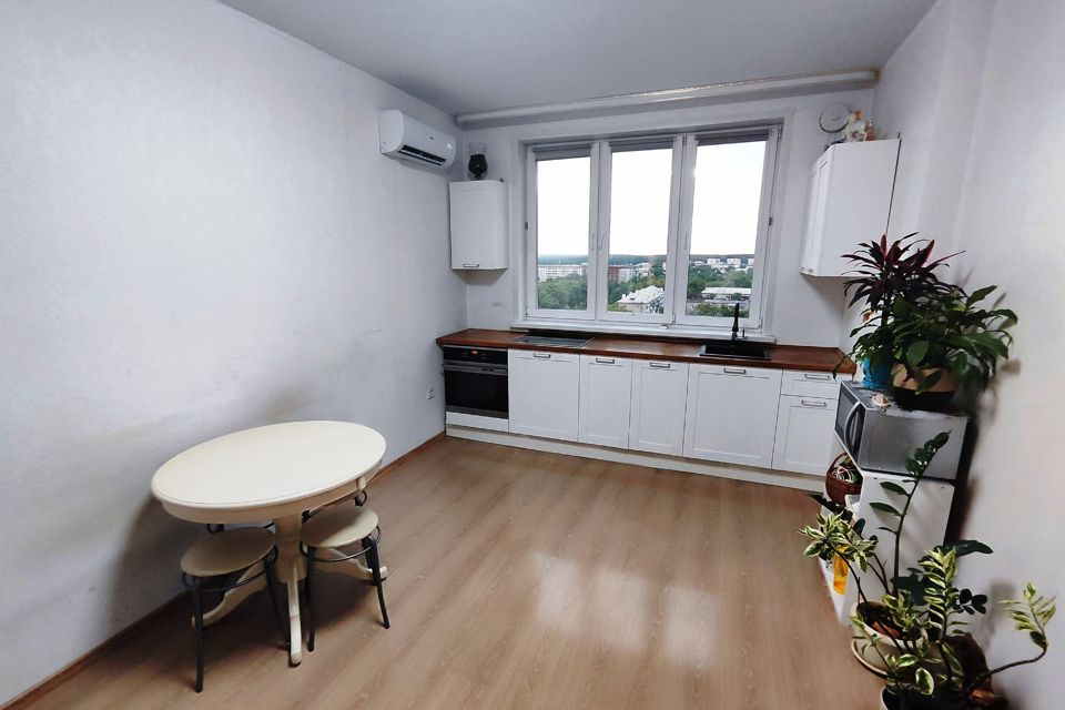 Продаётся 2-комнатная квартира, 56.5 м²