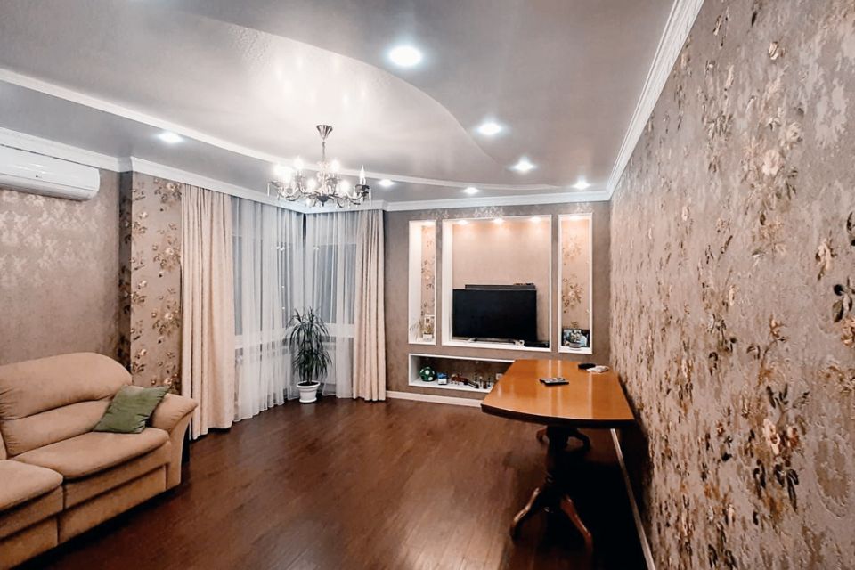 Продаётся 2-комнатная квартира, 67.9 м²