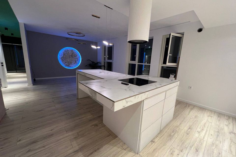 Продаётся 3-комнатная квартира, 97.7 м²