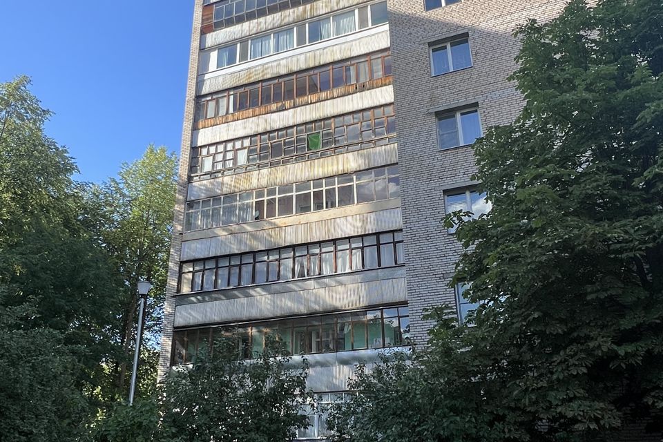 Продаётся 4-комнатная квартира, 77.6 м²