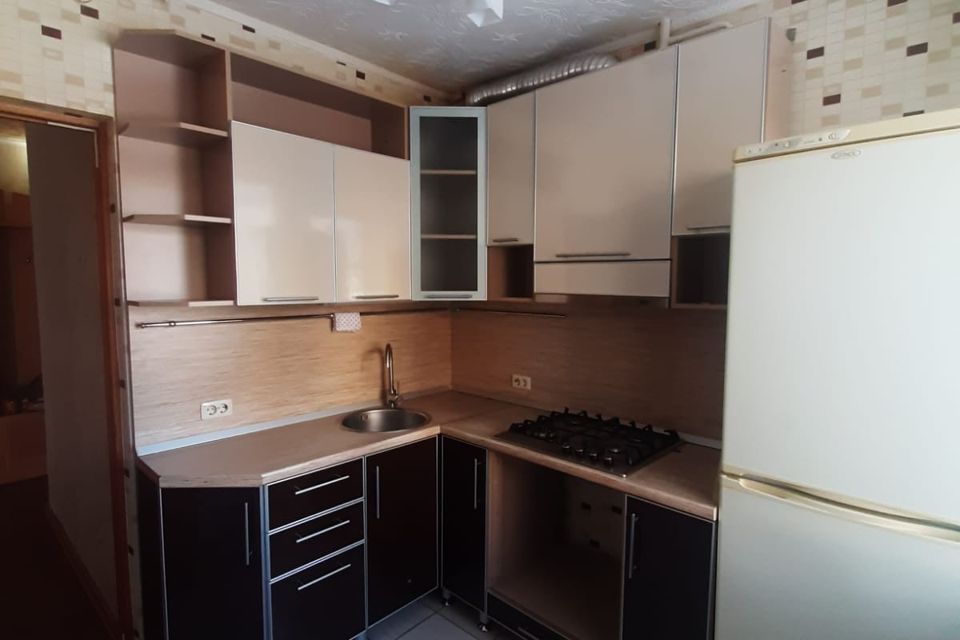Продаётся 3-комнатная квартира, 56.4 м²