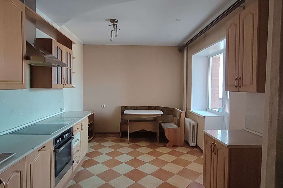 Продаётся 2-комнатная квартира, 65.1 м²