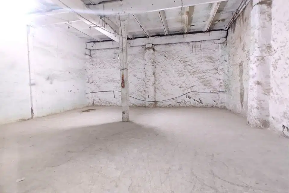 Продаётся склад, 1200 м²