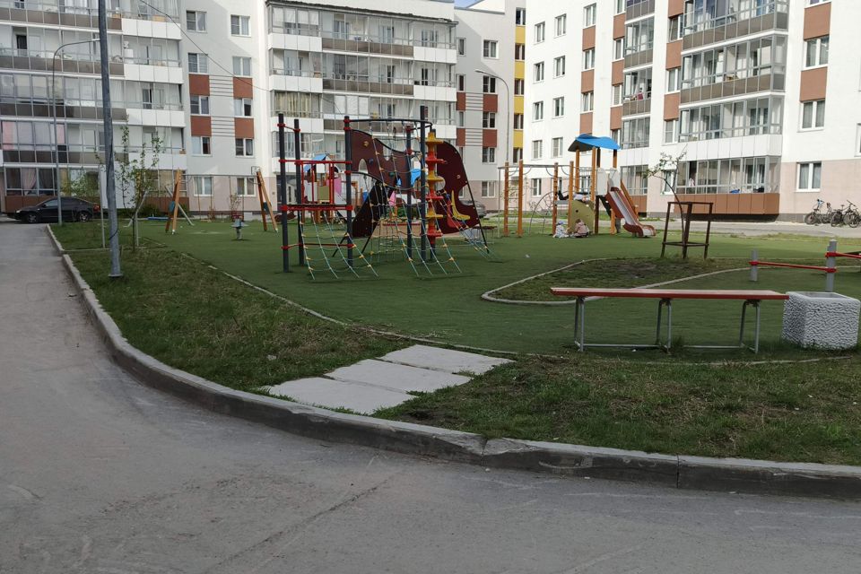 Продаётся 2-комнатная квартира, 47.6 м²