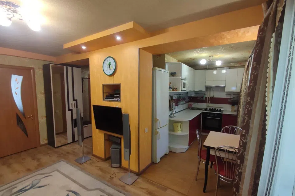 Продаётся 3-комнатная квартира, 59.6 м²