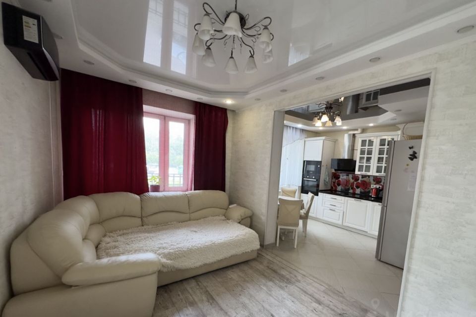Продаётся 3-комнатная квартира, 71 м²